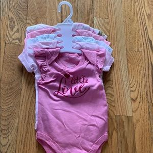 5 pack short sleeve onsies - 3-6m brand new